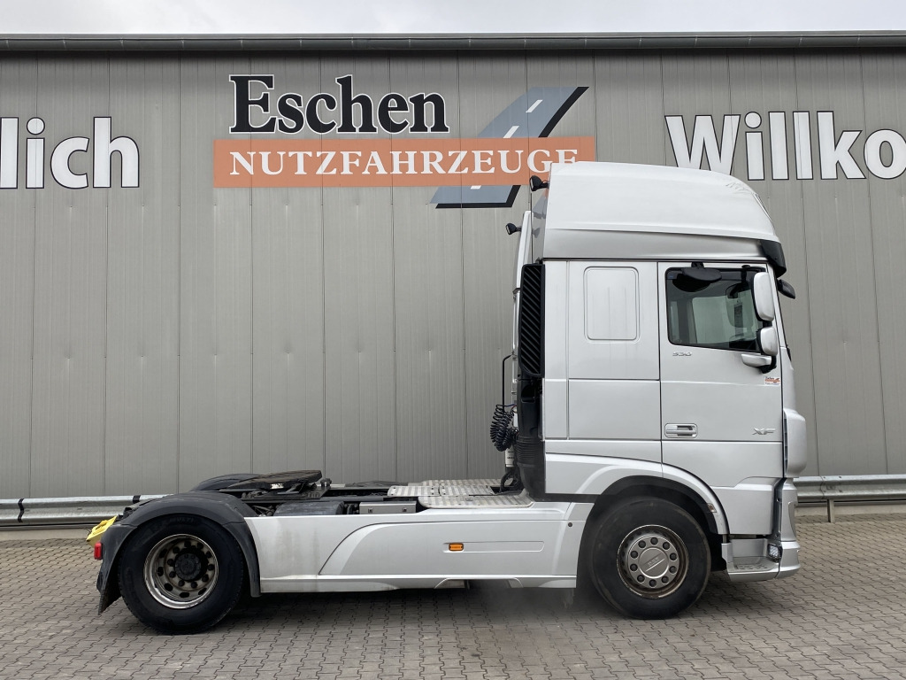 Nyergesvontató DAF XF 530 FT: 6 kép. Nyergesvontató DAF XF 530 FT: 6 kép.