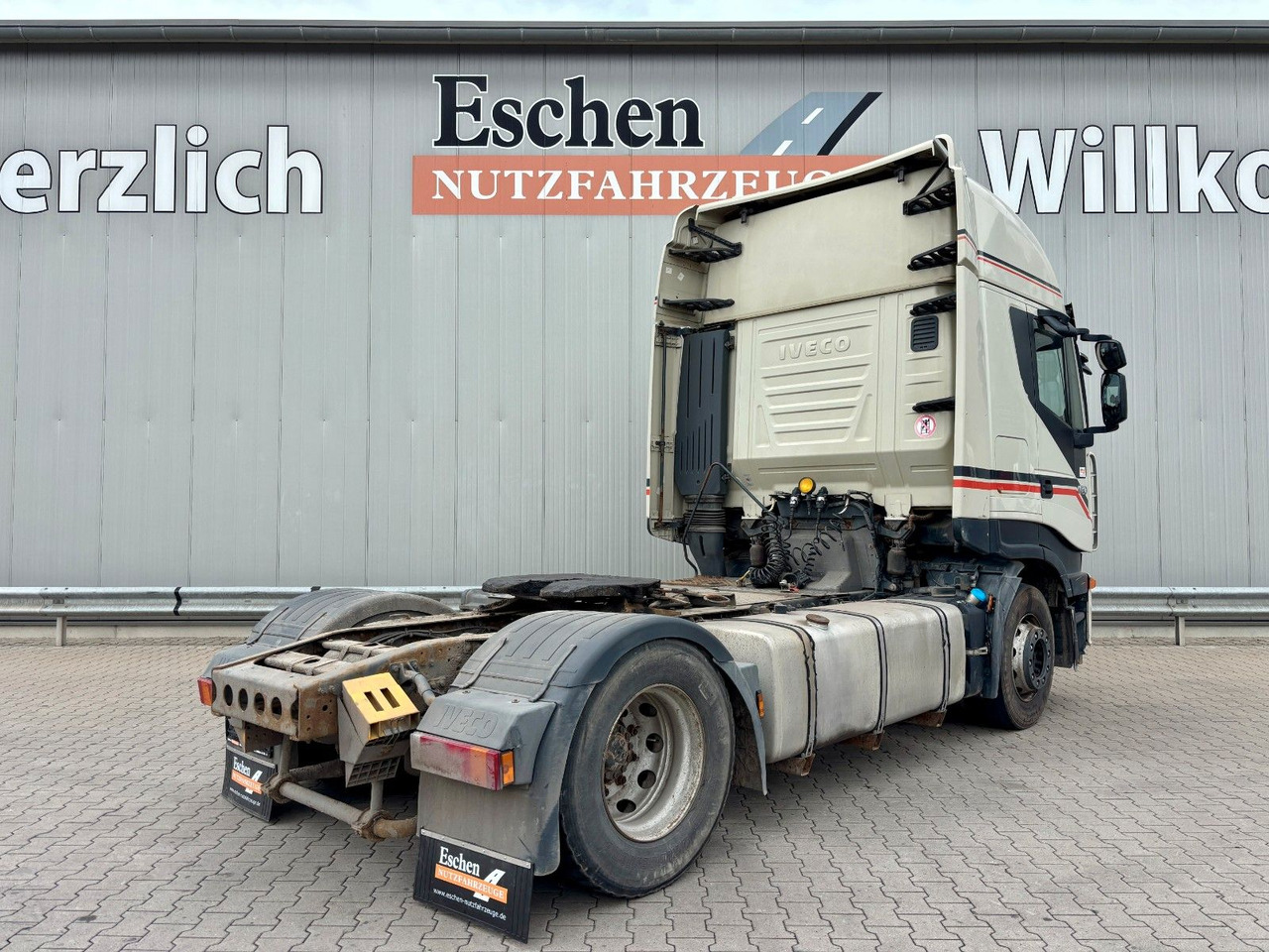 Iveco Stralis AS 440 S 46 T/P | Retarder*Hydraulik*AC - Nyergesvontató: 5 kép. Iveco Stralis AS 440 S 46 T/P | Retarder*Hydraulik*AC - Nyergesvontató: 5 kép.