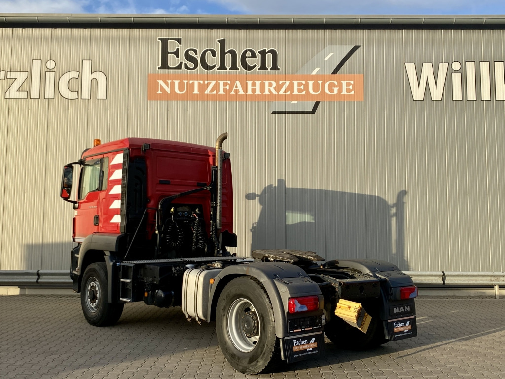 MAN 18.440 4x4 H BLS - Nyergesvontató: 3 kép. MAN 18.440 4x4 H BLS - Nyergesvontató: 3 kép.