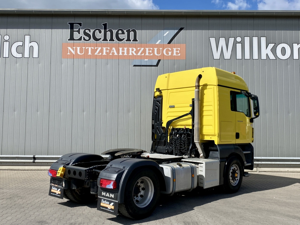 MAN TGX 18.440 4x4 H BLS - Nyergesvontató: 5 kép. MAN TGX 18.440 4x4 H BLS - Nyergesvontató: 5 kép.
