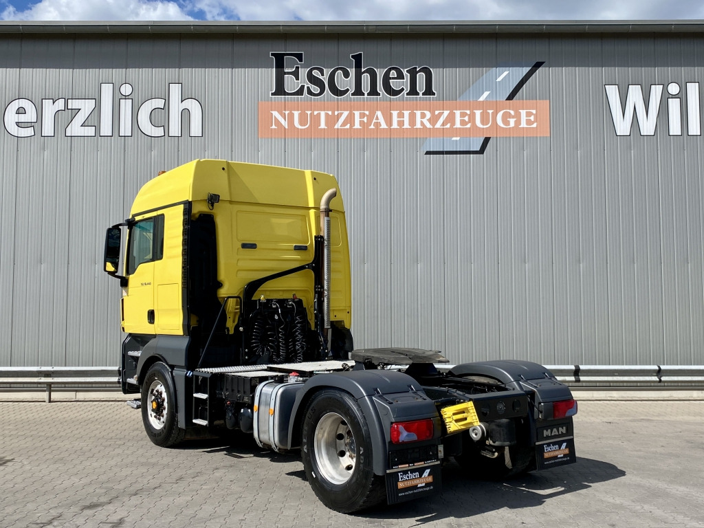 MAN TGX 18.440 4x4 H BLS - Nyergesvontató: 3 kép. MAN TGX 18.440 4x4 H BLS - Nyergesvontató: 3 kép.