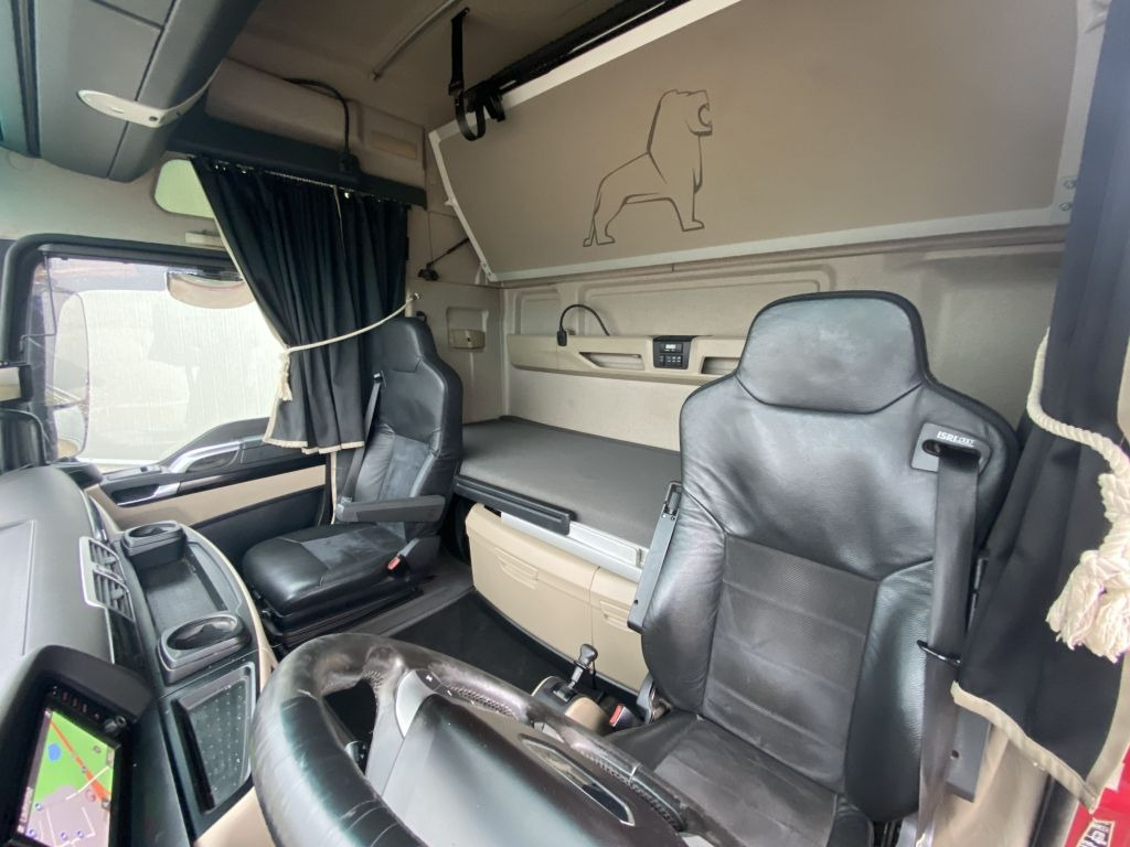 MAN TGX 18.500 LLS| XXL*Retarder*Navi*Standklima*ACC - Nyergesvontató: 3 kép. MAN TGX 18.500 LLS| XXL*Retarder*Navi*Standklima*ACC - Nyergesvontató: 3 kép.