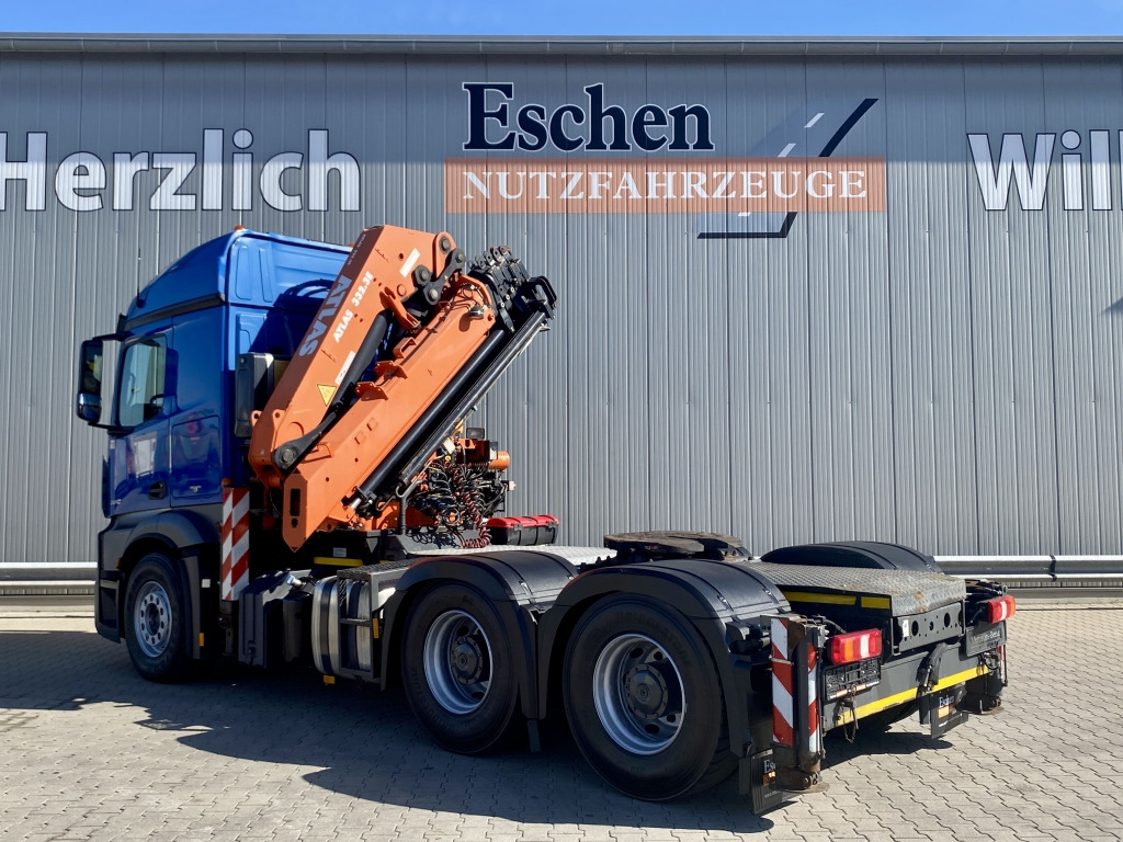 Mercedes-Benz 2642 LS 6x4 / Atlas 332.3 E-AS Faltkran - Nyergesvontató: 4 kép. Mercedes-Benz 2642 LS 6x4 / Atlas 332.3 E-AS Faltkran - Nyergesvontató: 4 kép.