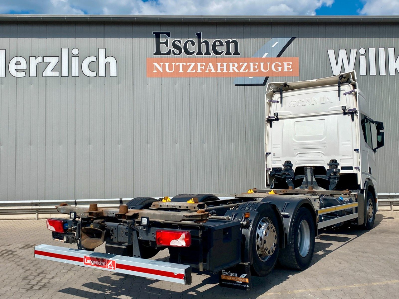 Scania R 450 B 6x2*4 BDF | Retarder*AHK*Lift*SDG Rahmen - Cserefelépítményes teherautó: 5 kép. Scania R 450 B 6x2*4 BDF | Retarder*AHK*Lift*SDG Rahmen - Cserefelépítményes teherautó: 5 kép.