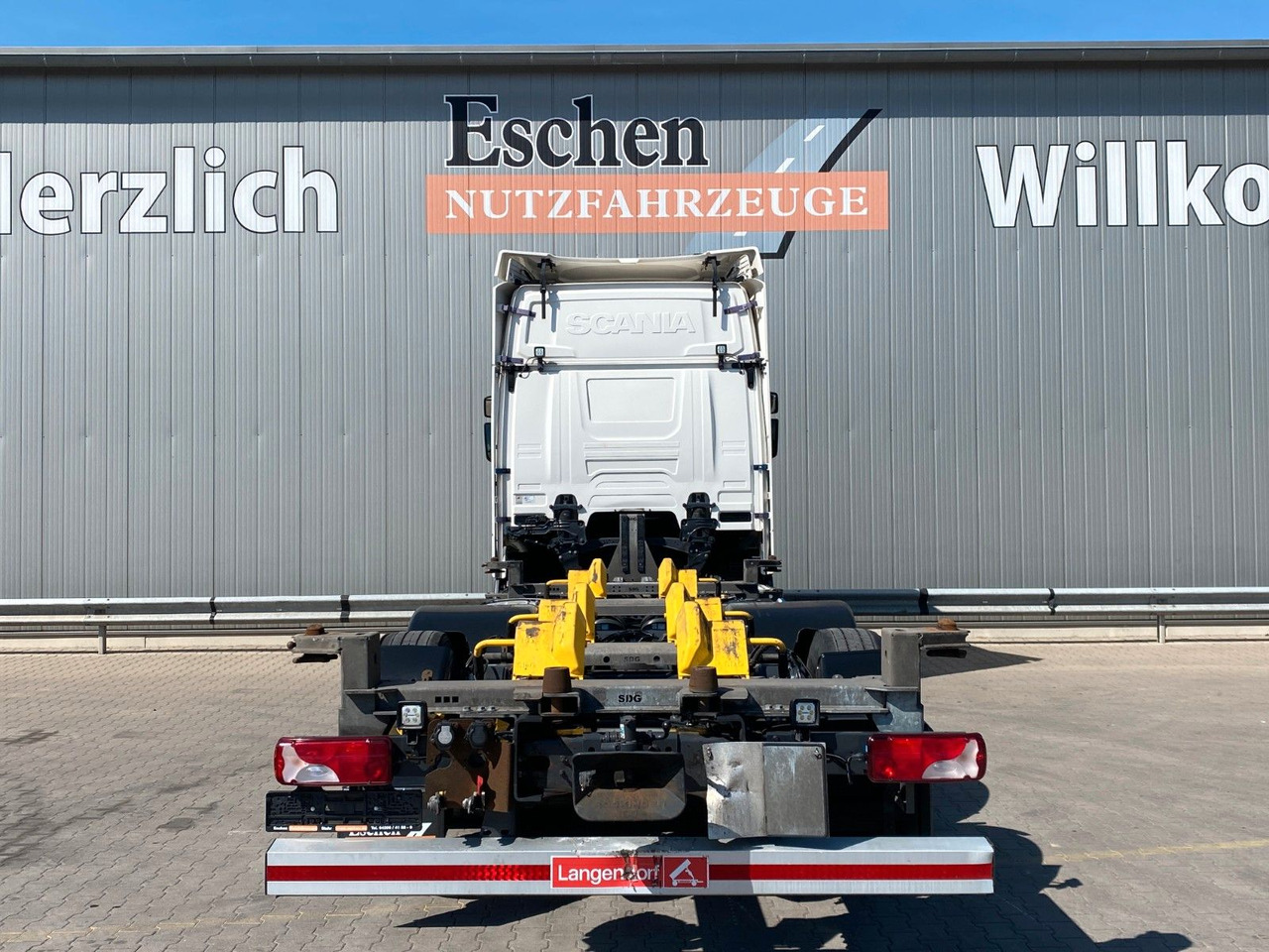 Scania R 450 B 6x2*4 BDF|Retarder*AHK*Lift*SDG Wechsler - Cserefelépítményes teherautó: 4 kép. Scania R 450 B 6x2*4 BDF|Retarder*AHK*Lift*SDG Wechsler - Cserefelépítményes teherautó: 4 kép.