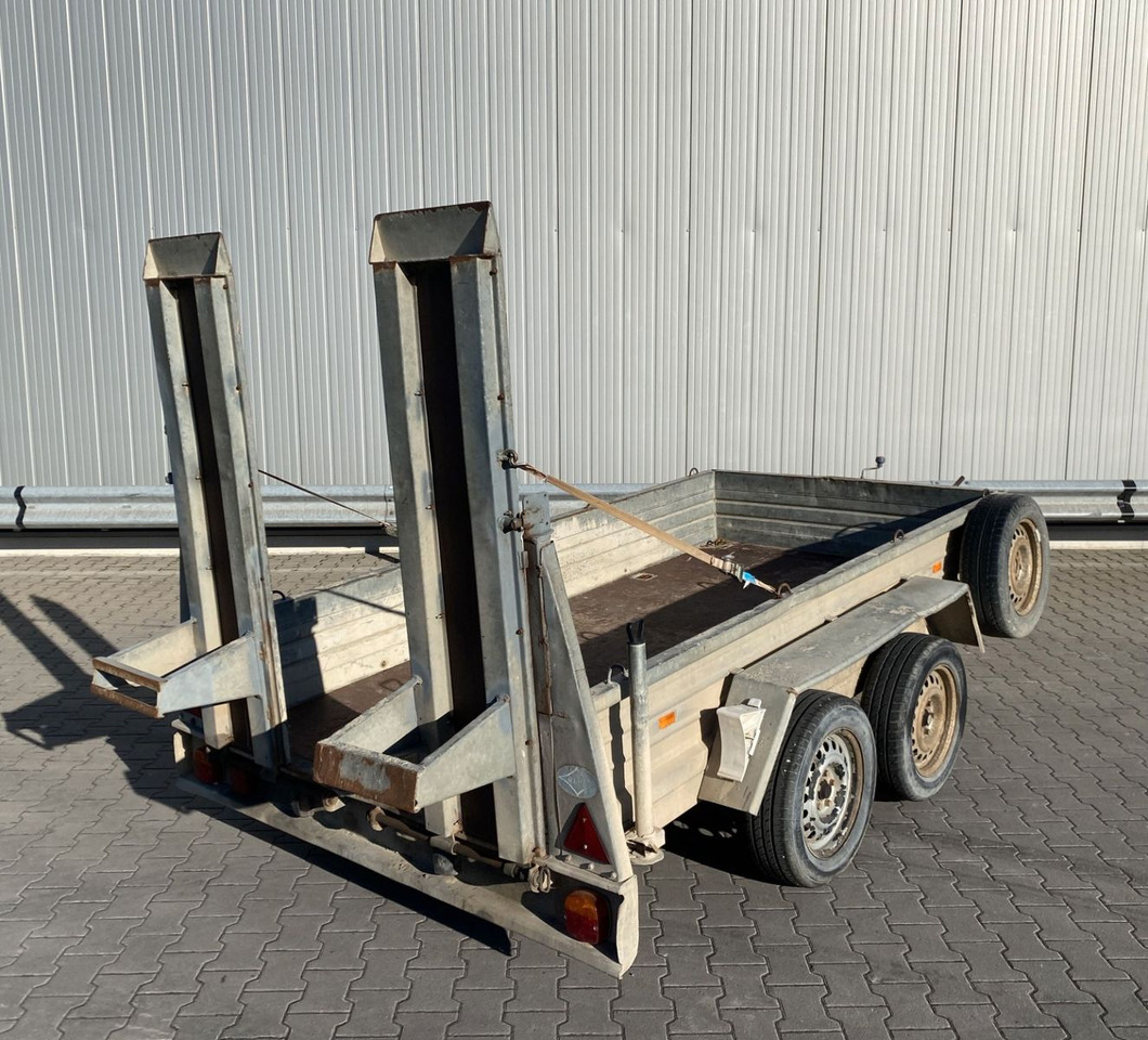 Schmid Wilhelm MTT 250 M | Rampen*verschiebbar - Gépszállító utánfutó: 5 kép. Schmid Wilhelm MTT 250 M | Rampen*verschiebbar - Gépszállító utánfutó: 5 kép.