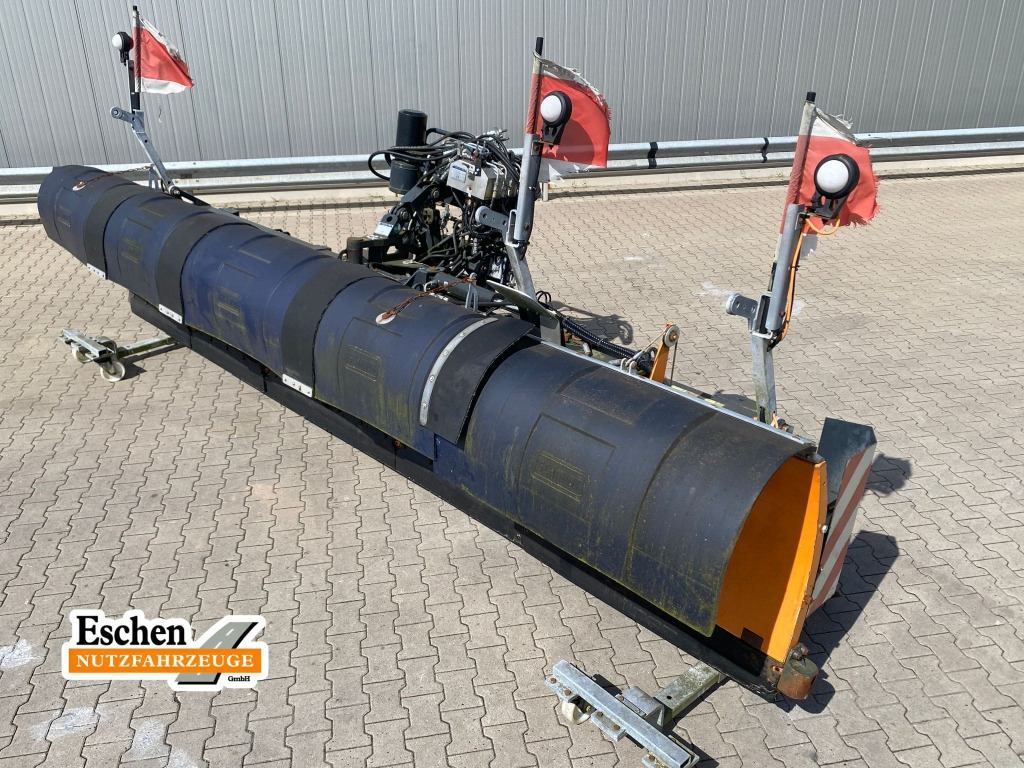 Schmidt Schneeräumschild ML51-A E-hydraulisch - Hóeke: 2 kép. Schmidt Schneeräumschild ML51-A E-hydraulisch - Hóeke: 2 kép.