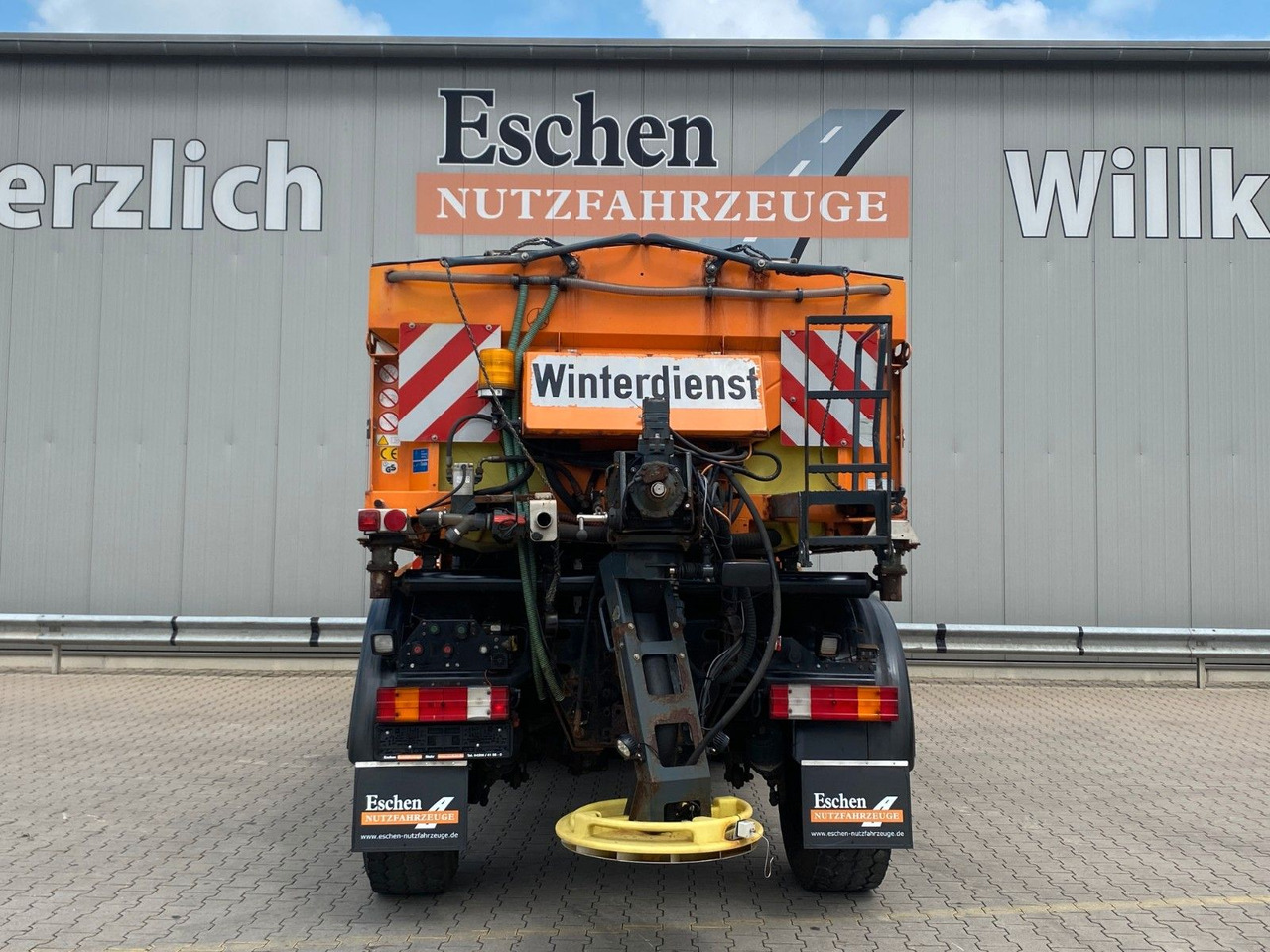 Mercedes-Benz Unimog U 500 4x4 | +4x Zusatzanbauten*Telligent - Teherautó: 4 kép. Mercedes-Benz Unimog U 500 4x4 | +4x Zusatzanbauten*Telligent - Teherautó: 4 kép.