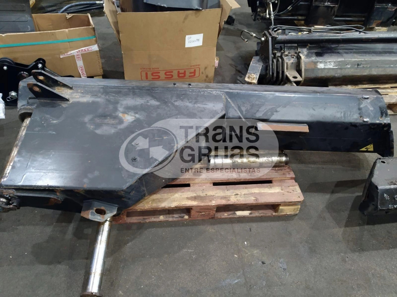 Brazo secundario grúa Hiab 330-5 - Rakodódaru: 1 kép. Brazo secundario grúa Hiab 330-5 - Rakodódaru: 1 kép.