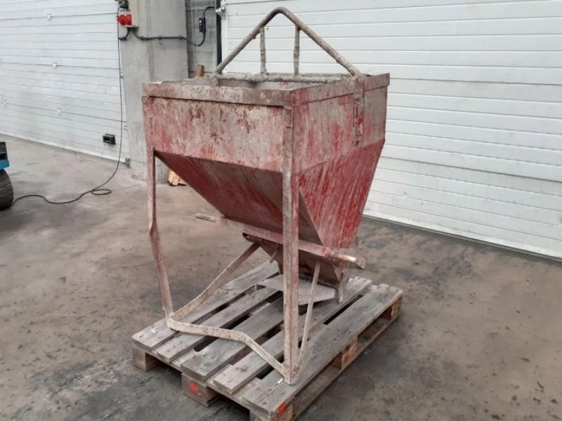 Cubilote hormigón 200 lt. - Betonipari gép: 2 kép. Cubilote hormigón 200 lt. - Betonipari gép: 2 kép.