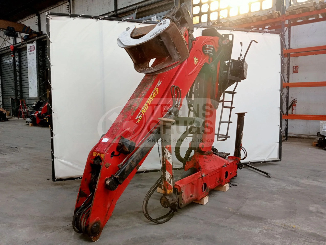 Grúa Epsilon Q170Z96 - Rakodódaru - Teherautó: 1 kép. Grúa Epsilon Q170Z96 - Rakodódaru - Teherautó: 1 kép.
