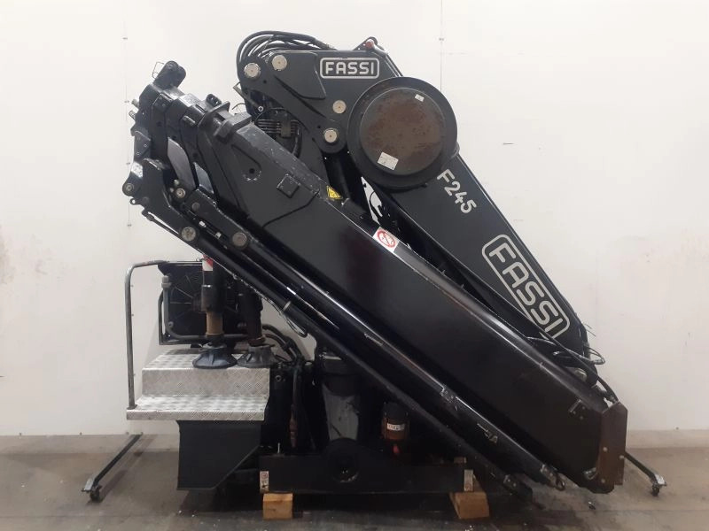 Grúa FASSI F245A.2.25 E- DYNAMIC - Rakodódaru - Teherautó: 5 kép. Grúa FASSI F245A.2.25 E- DYNAMIC - Rakodódaru - Teherautó: 5 kép.