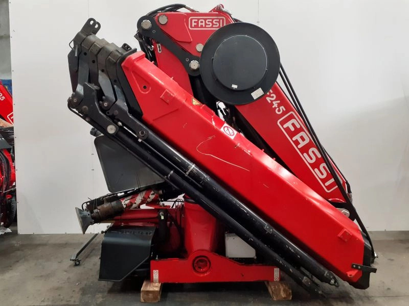 Grúa Fassi F245A2.26 E-Dynamic - Rakodódaru - Teherautó: 5 kép. Grúa Fassi F245A2.26 E-Dynamic - Rakodódaru - Teherautó: 5 kép.