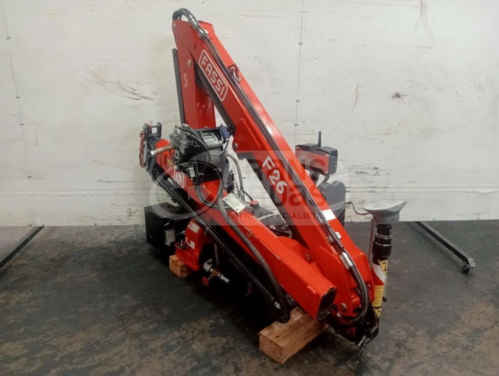 Grúa Fassi F26A.0.23 active - Rakodódaru - Teherautó: 1 kép. Grúa Fassi F26A.0.23 active - Rakodódaru - Teherautó: 1 kép.
