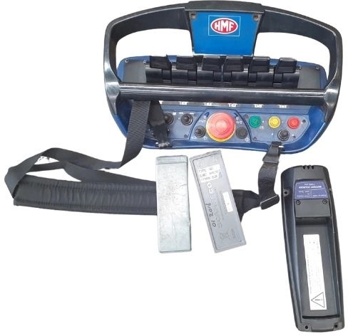 Grúa HMF 835 K3 - Rakodódaru - Teherautó: 3 kép. Grúa HMF 835 K3 - Rakodódaru - Teherautó: 3 kép.