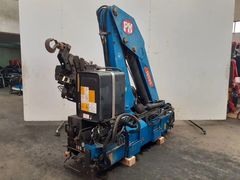 Grúa PM 16 - Rakodódaru - Teherautó: 2 kép. Grúa PM 16 - Rakodódaru - Teherautó: 2 kép.