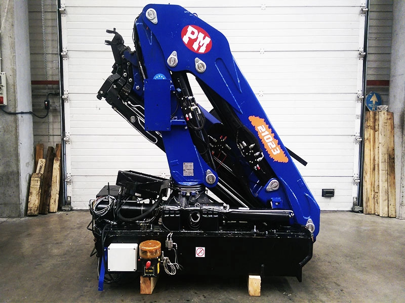 Grúa PM 21023 - Rakodódaru - Teherautó: 4 kép. Grúa PM 21023 - Rakodódaru - Teherautó: 4 kép.