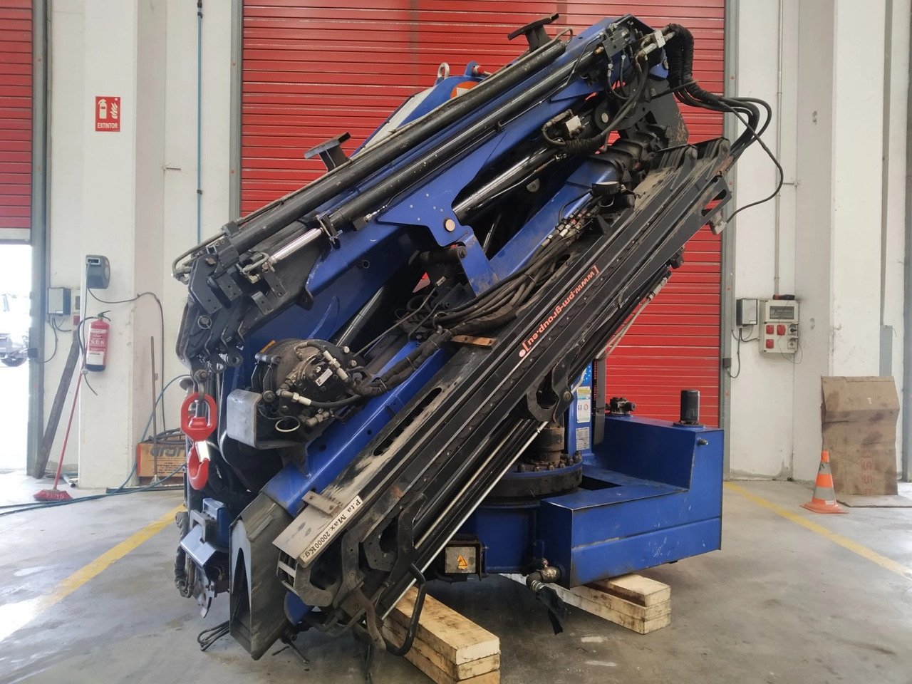 Grúa PM 48 SP - Rakodódaru - Teherautó: 3 kép. Grúa PM 48 SP - Rakodódaru - Teherautó: 3 kép.