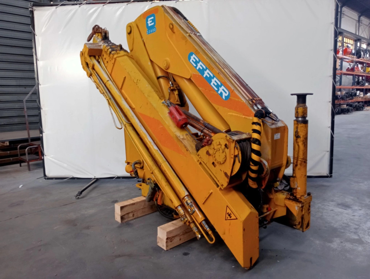 Grúa hidráulica Effer 33600 6S - Rakodódaru: 3 kép. Grúa hidráulica Effer 33600 6S - Rakodódaru: 3 kép.