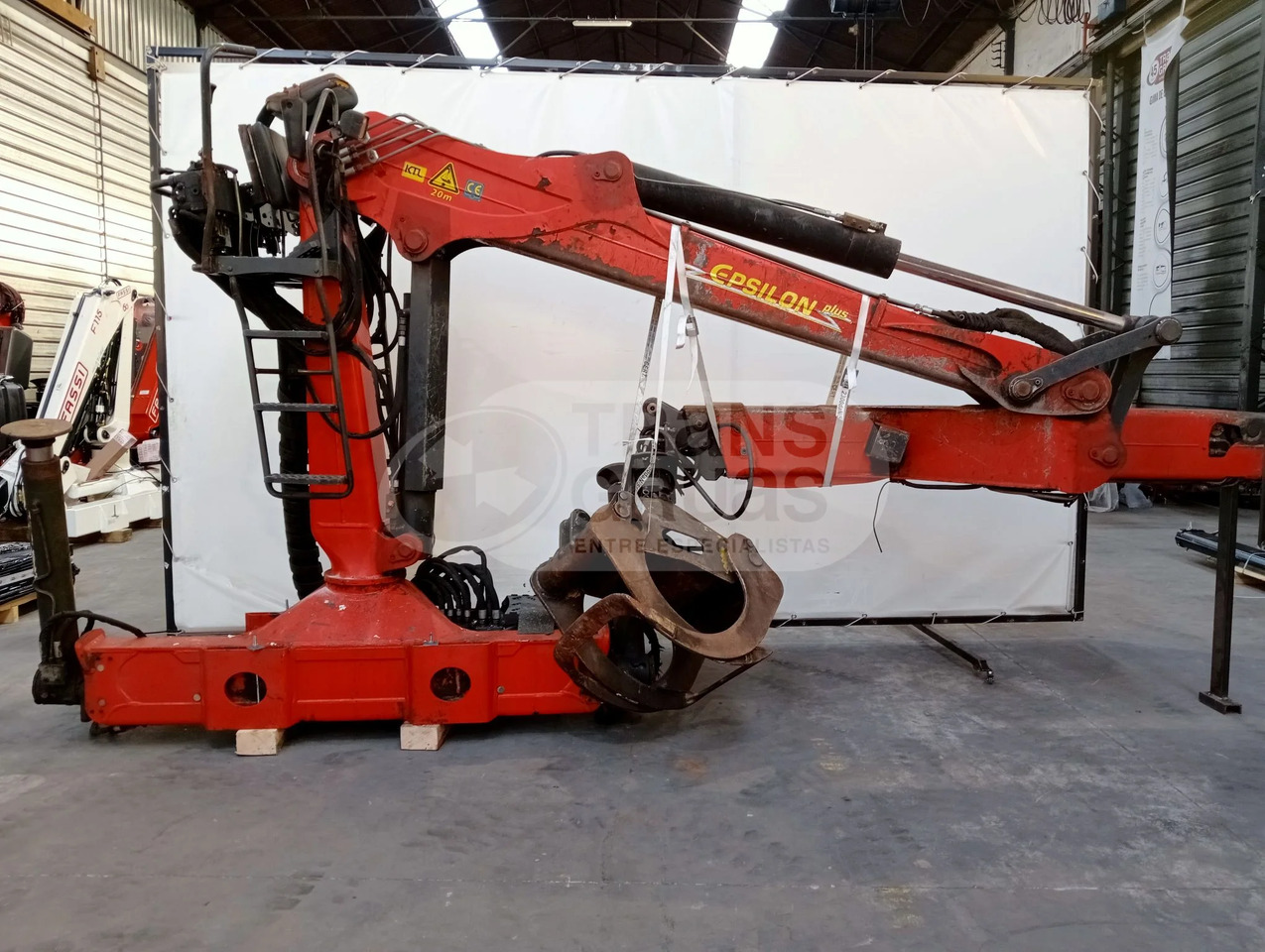 Grúa hidráulica Epsilon E140L 79V - Rakodódaru: 2 kép. Grúa hidráulica Epsilon E140L 79V - Rakodódaru: 2 kép.