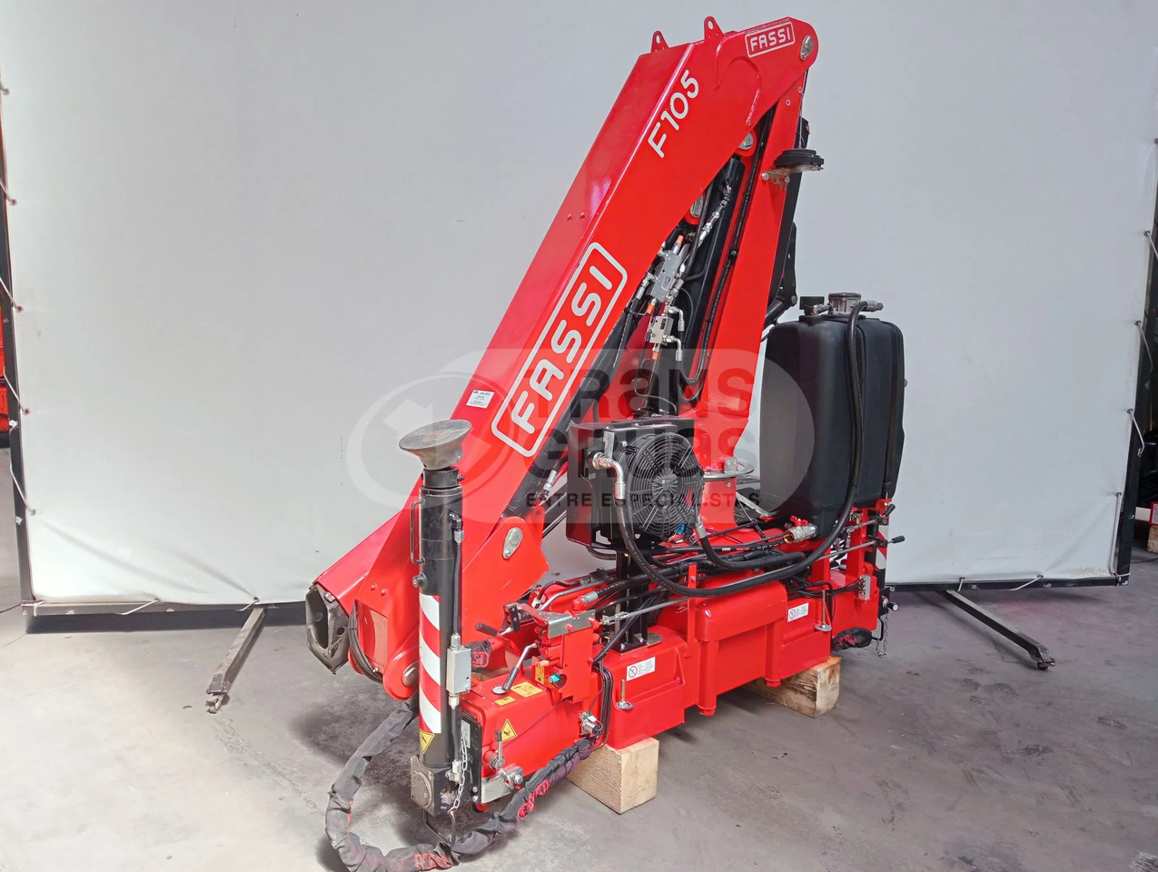 Grúa hidráulica Fassi F105B.24 E-ACTIVE - Rakodódaru: 1 kép. Grúa hidráulica Fassi F105B.24 E-ACTIVE - Rakodódaru: 1 kép.