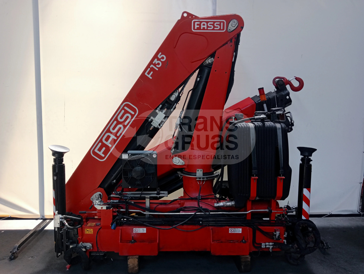 Grúa hidráulica Fassi F135A.0.25 E-ACTIVE - Rakodódaru: 5 kép. Grúa hidráulica Fassi F135A.0.25 E-ACTIVE - Rakodódaru: 5 kép.