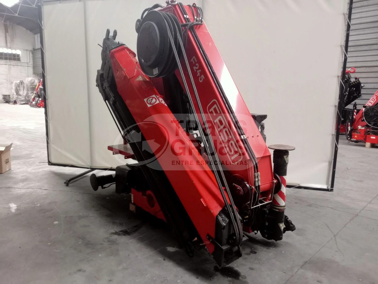 Grúa hidráulica Fassi F245A.2.26 E DYNAMIC - Rakodódaru: 4 kép. Grúa hidráulica Fassi F245A.2.26 E DYNAMIC - Rakodódaru: 4 kép.