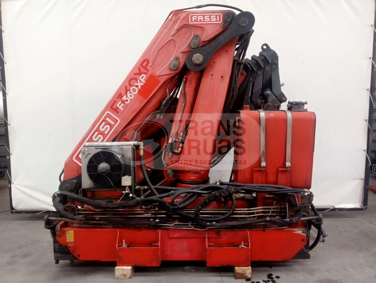 Grúa hidráulica Fassi F360BXP.25 - Rakodódaru: 1 kép. Grúa hidráulica Fassi F360BXP.25 - Rakodódaru: 1 kép.