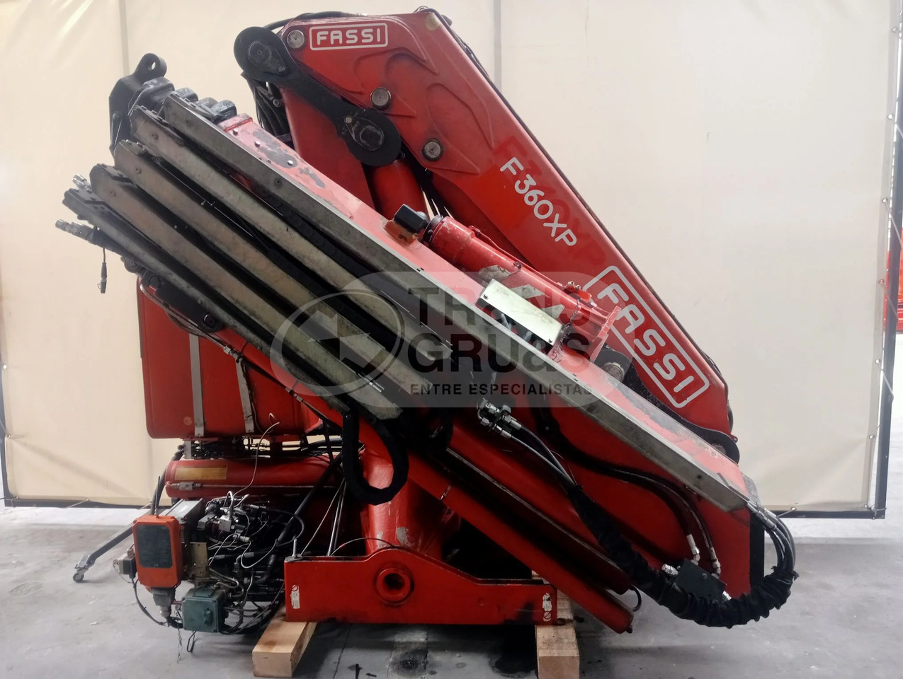 Grúa hidráulica Fassi F360BXP.25 - Rakodódaru: 4 kép. Grúa hidráulica Fassi F360BXP.25 - Rakodódaru: 4 kép.