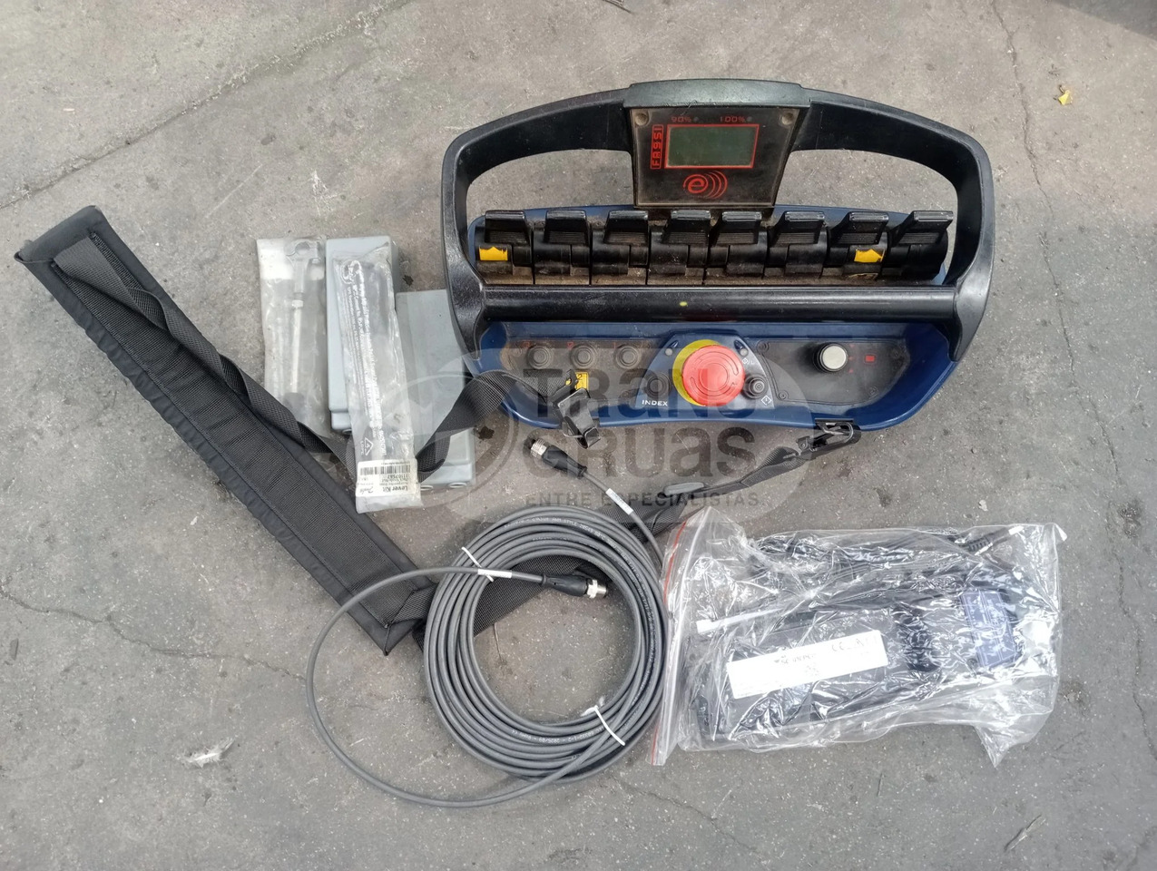 Grúa hidráulica Fassi F950AXP.27 - Rakodódaru: 5 kép. Grúa hidráulica Fassi F950AXP.27 - Rakodódaru: 5 kép.