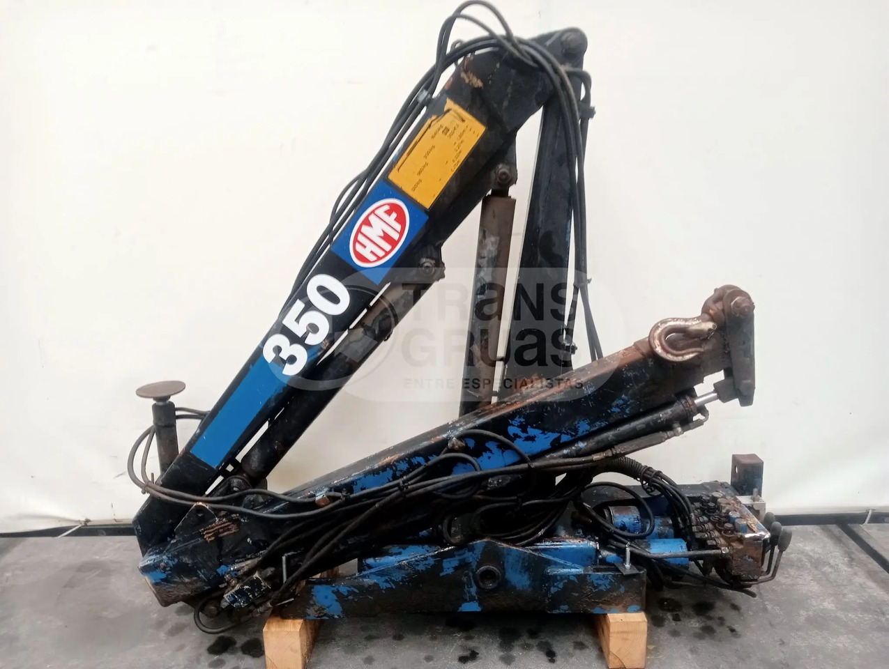 Grúa hidráulica HMF 352 K2 - Rakodódaru: 4 kép. Grúa hidráulica HMF 352 K2 - Rakodódaru: 4 kép.