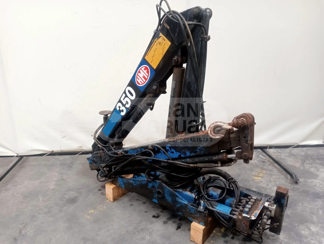 Grúa hidráulica HMF 352 K2 - Rakodódaru: 2 kép. Grúa hidráulica HMF 352 K2 - Rakodódaru: 2 kép.