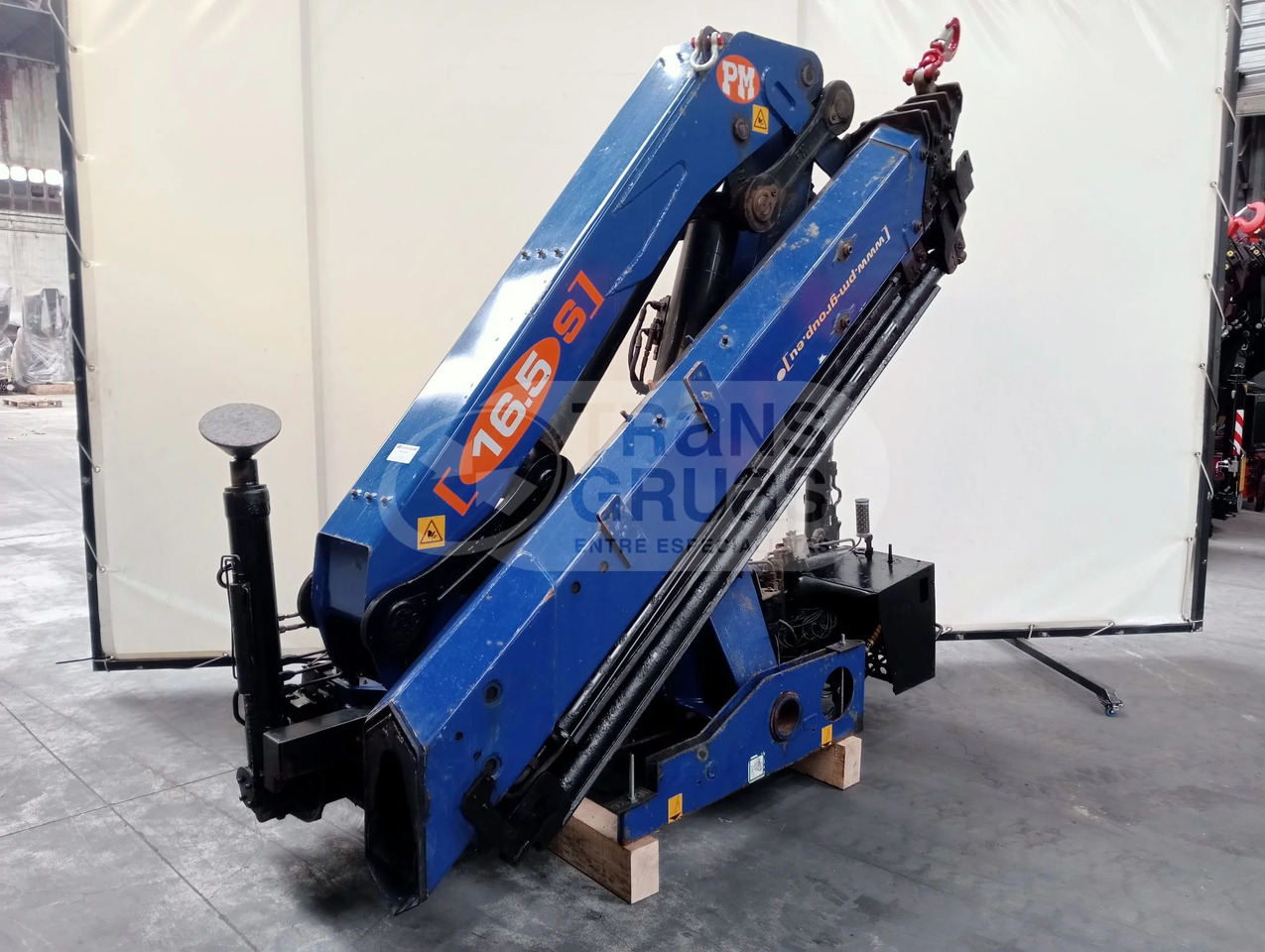 Grúa hidráulica PM 16524 - Rakodódaru: 3 kép. Grúa hidráulica PM 16524 - Rakodódaru: 3 kép.