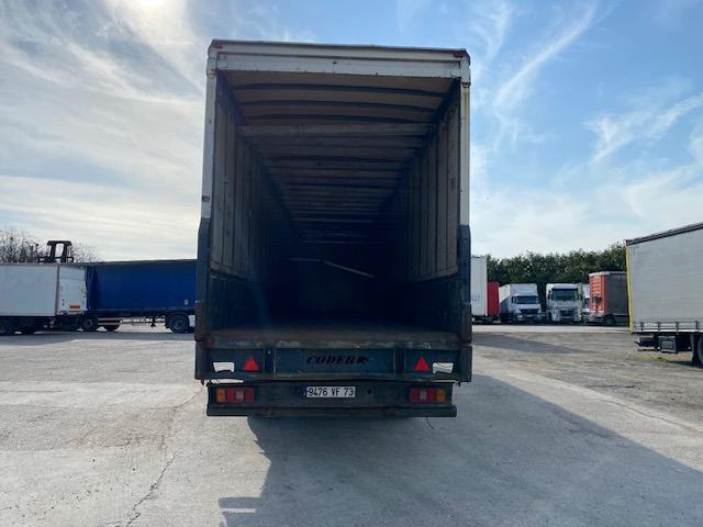 Coder - Félpótkocsi dobozos: 3 kép. Coder - Félpótkocsi dobozos: 3 kép.