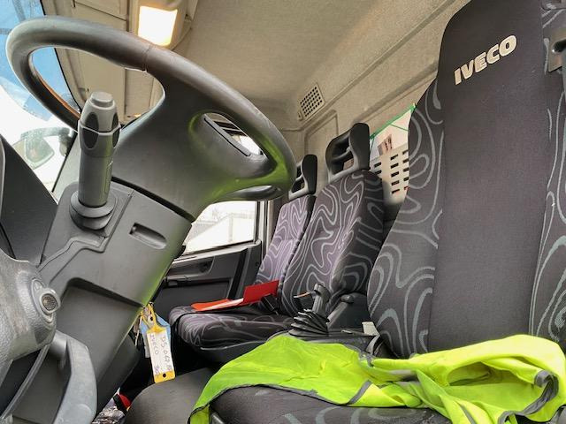 Iveco Eurocargo 120E22 - Dobozos felépítményű teherautó: 5 kép. Iveco Eurocargo 120E22 - Dobozos felépítményű teherautó: 5 kép.