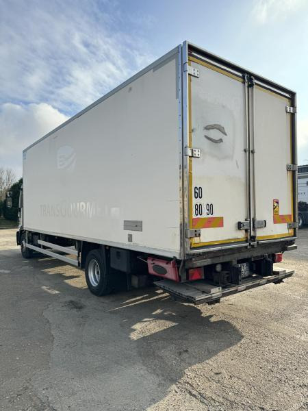 Iveco Eurocargo 160E30 - Hűtős teherautó: 2 kép. Iveco Eurocargo 160E30 - Hűtős teherautó: 2 kép.