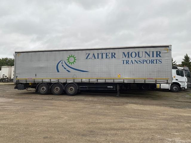 Kögel - Ponyvás félpótkocsi: 4 kép. Kögel - Ponyvás félpótkocsi: 4 kép.