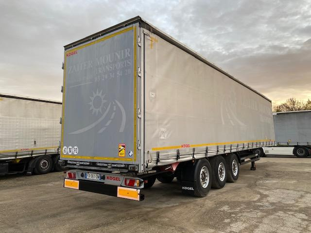 Kögel - Ponyvás félpótkocsi: 5 kép. Kögel - Ponyvás félpótkocsi: 5 kép.