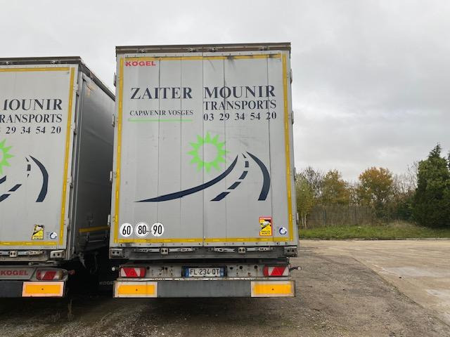 Kögel - Ponyvás félpótkocsi: 3 kép. Kögel - Ponyvás félpótkocsi: 3 kép.