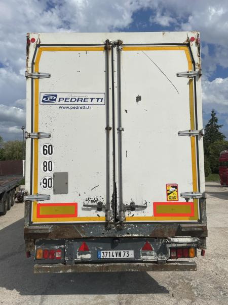 Krone - Félpótkocsi dobozos: 3 kép. Krone - Félpótkocsi dobozos: 3 kép.
