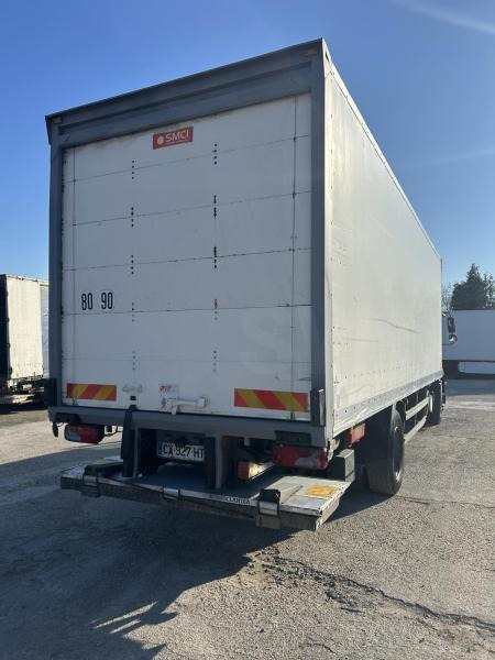 MAN TGM 18.250 - Dobozos felépítményű teherautó: 3 kép. MAN TGM 18.250 - Dobozos felépítményű teherautó: 3 kép.