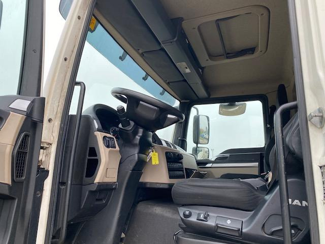 MAN TGM 18.290 - Ponyvás teherautó: 5 kép. MAN TGM 18.290 - Ponyvás teherautó: 5 kép.