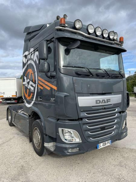 DAF XF 510 - Nyergesvontató: 1 kép. DAF XF 510 - Nyergesvontató: 1 kép.