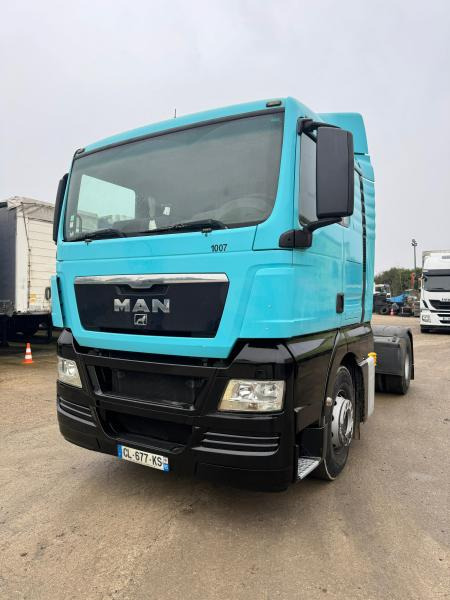 MAN TGX 18.400 - Nyergesvontató: 3 kép. MAN TGX 18.400 - Nyergesvontató: 3 kép.