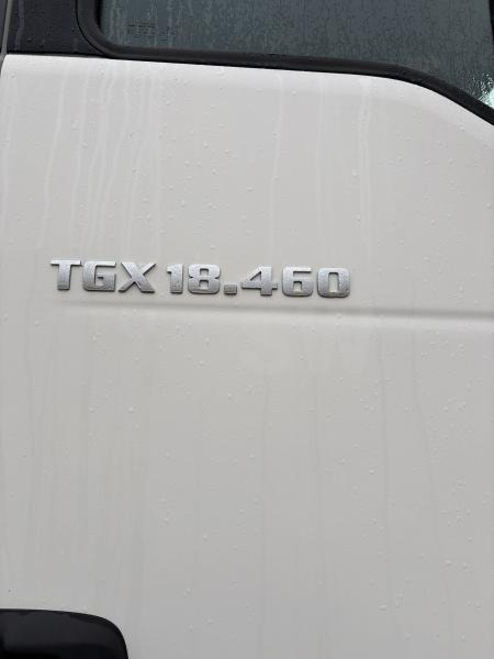 MAN TGX 18460 - Nyergesvontató: 5 kép. MAN TGX 18460 - Nyergesvontató: 5 kép.