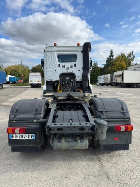 Mercedes Arocs 2045 - Nyergesvontató: 2 kép. Mercedes Arocs 2045 - Nyergesvontató: 2 kép.
