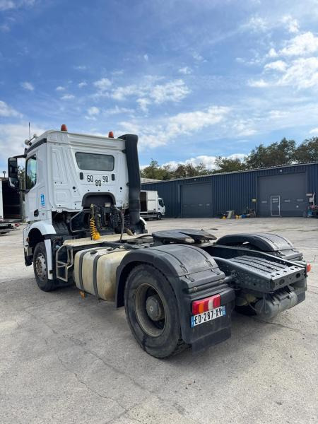 Mercedes Arocs 2045 - Nyergesvontató: 3 kép. Mercedes Arocs 2045 - Nyergesvontató: 3 kép.