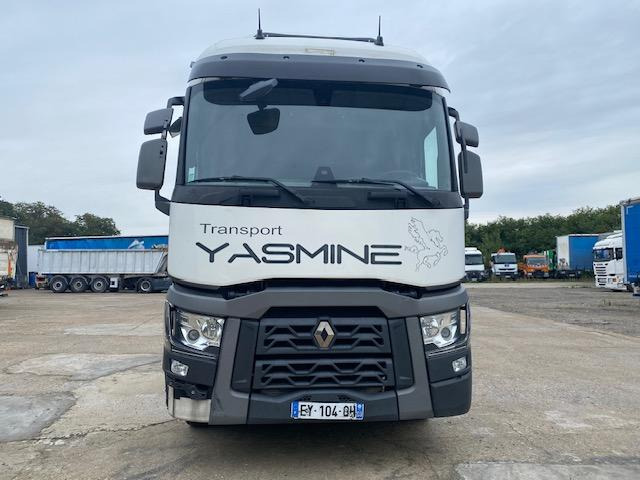 Renault T-Series 480 - Nyergesvontató: 2 kép. Renault T-Series 480 - Nyergesvontató: 2 kép.