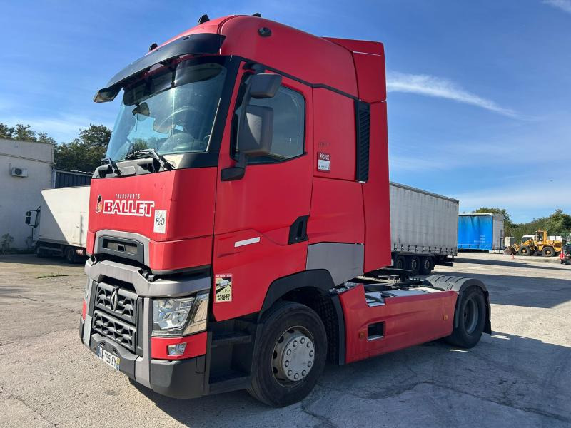 Renault T-Series 480 - Nyergesvontató: 1 kép. Renault T-Series 480 - Nyergesvontató: 1 kép.