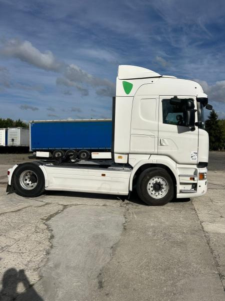 Scania R 450 - Nyergesvontató: 2 kép. Scania R 450 - Nyergesvontató: 2 kép.